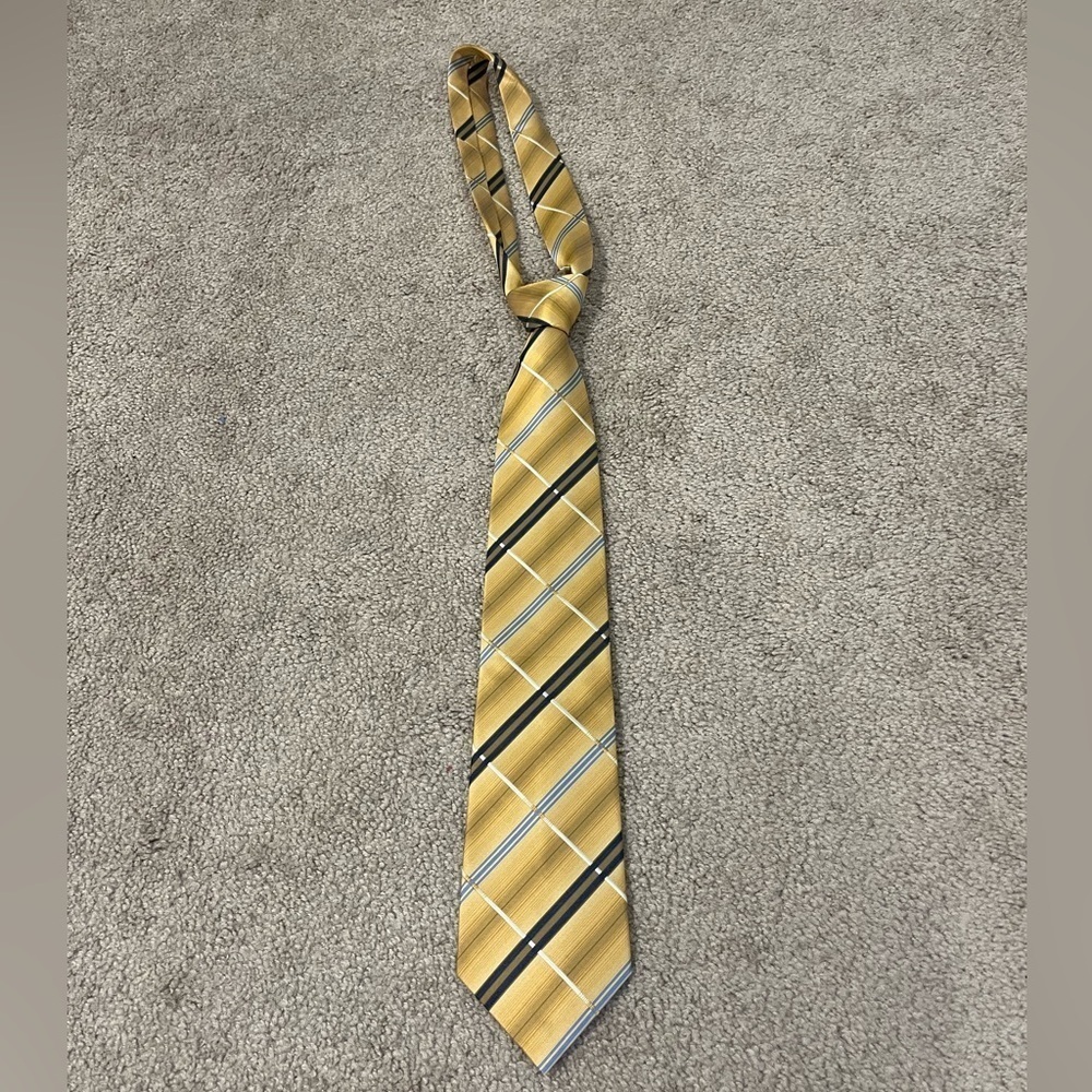 Van Heusen 100% Silk Plaid Tie - Picture 1 of 7
